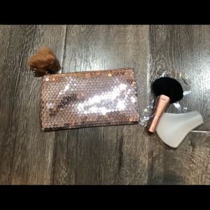 Makeup bag and brush/ MAC